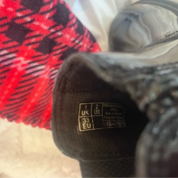 Dr. Martins Patent Leather Boots NEW - Picture 2 of 6